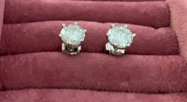 1 carat diamond moissanite earrings