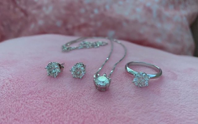 Diamond moissanite perfect gem set